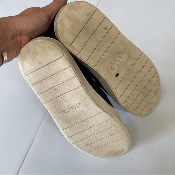 VINCE Slip On Shoes - Picture 2 of 6